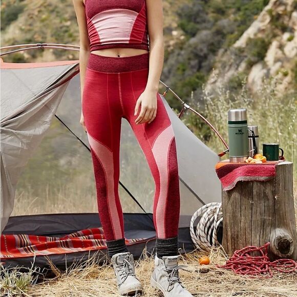 FREE PEOPLE MOVEMENT POP LIFE RED COLOR BLOCK LEGGINGS SIZE M/L - Picture 1 of 7
